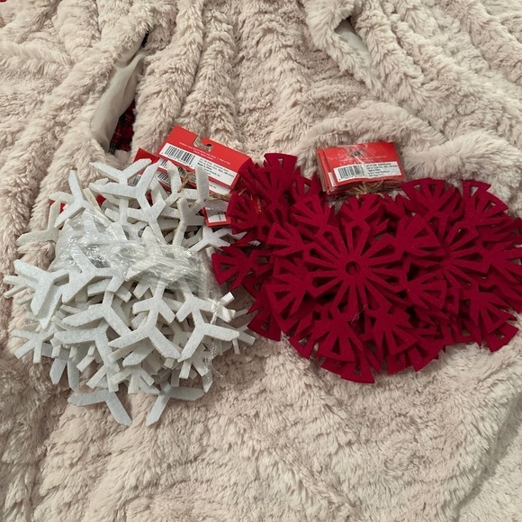 Target felt ornaments - Picture 2 of 2